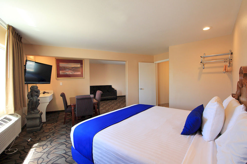 Inn Colony